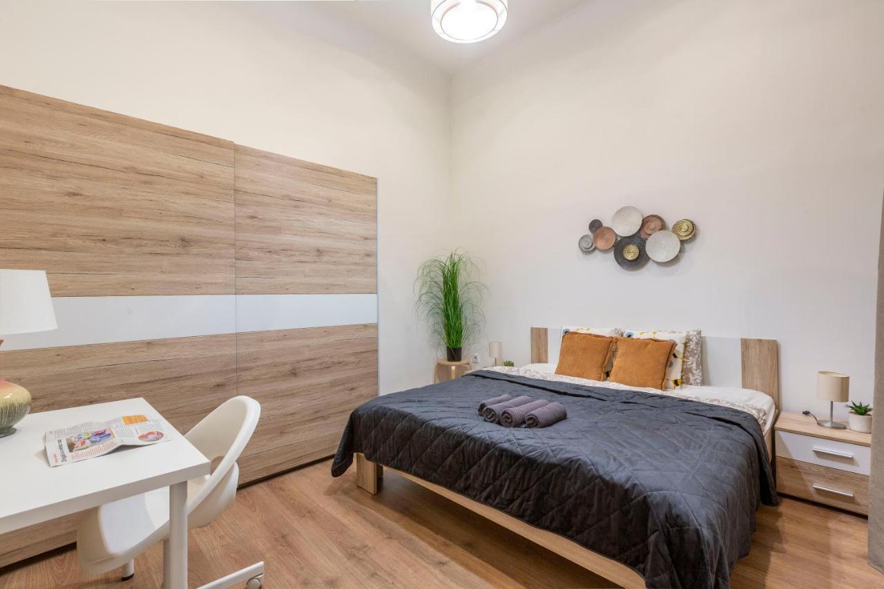 Cozy & Pleasant Homes In The Heart Of Budapest Esterno foto