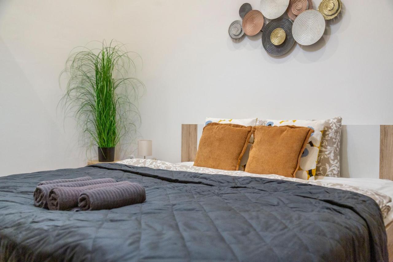 Cozy & Pleasant Homes In The Heart Of Budapest Esterno foto