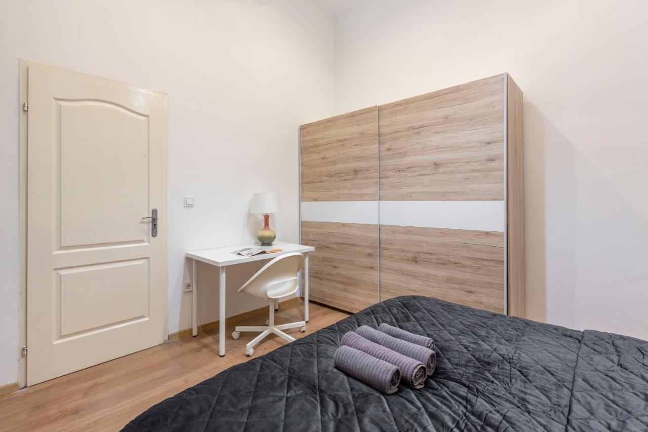 Cozy & Pleasant Homes In The Heart Of Budapest Esterno foto